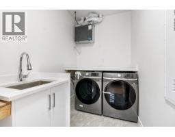 2 8464 15 Avenue, Burnaby, BC V3N1Y2 Photo 16