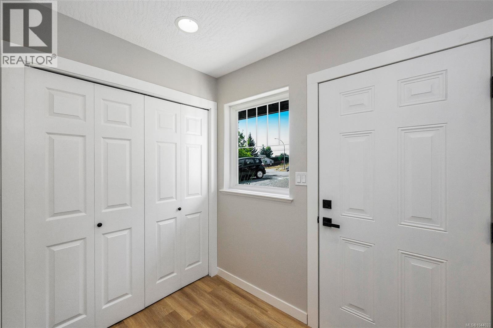 6109 Westridge Rd - 5