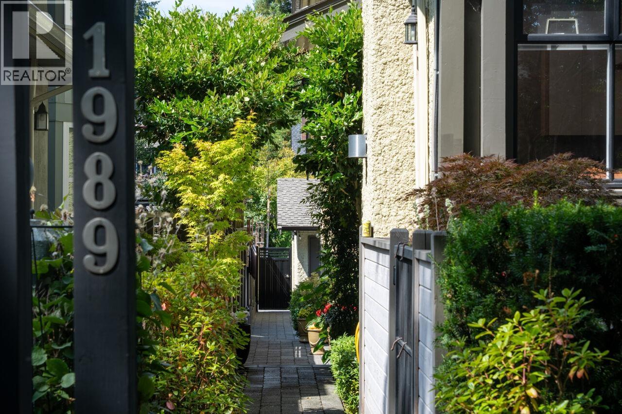1989 W 13TH AVENUE, Vancouver