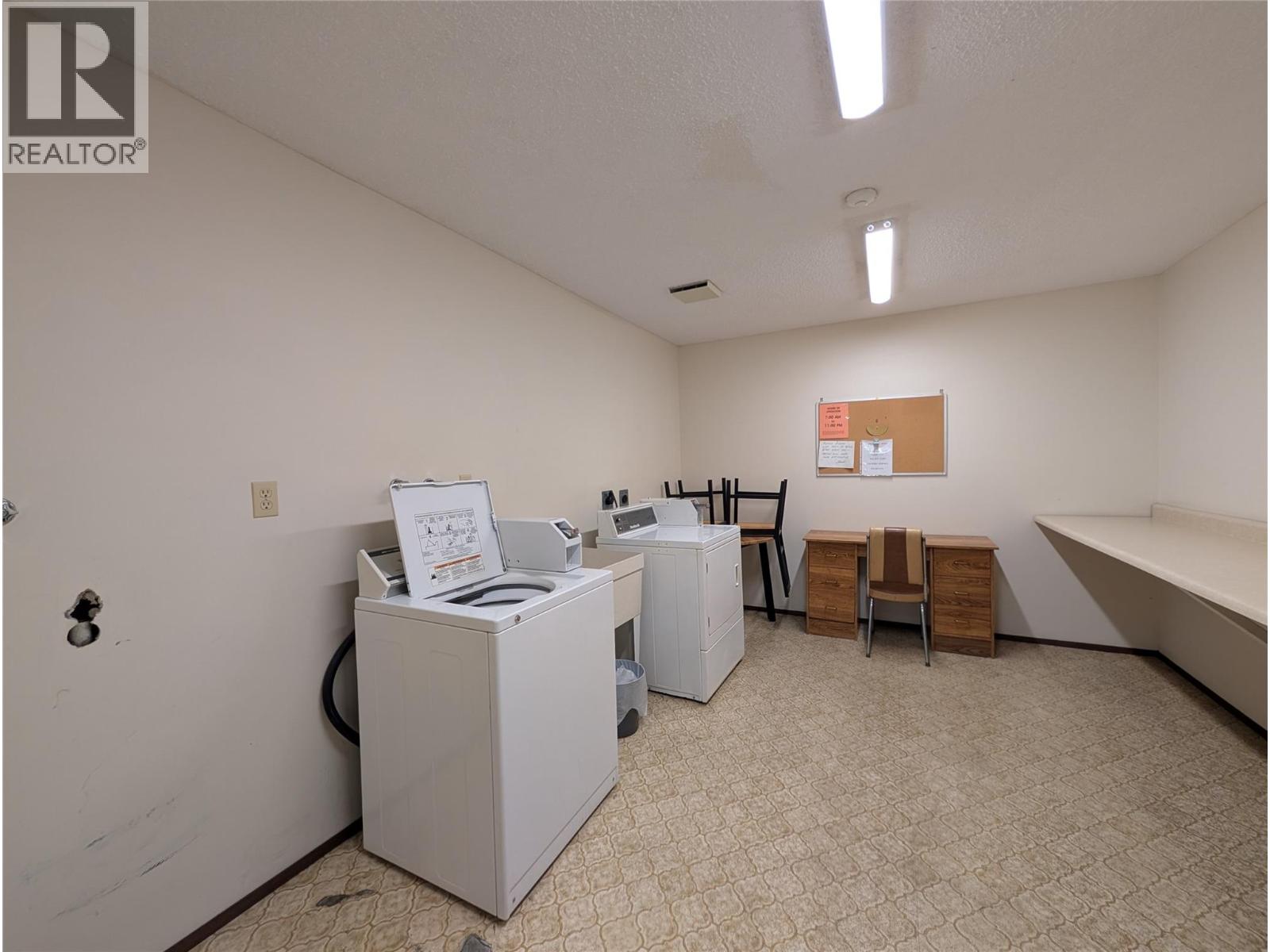 #414 3901 32 Avenue - 19