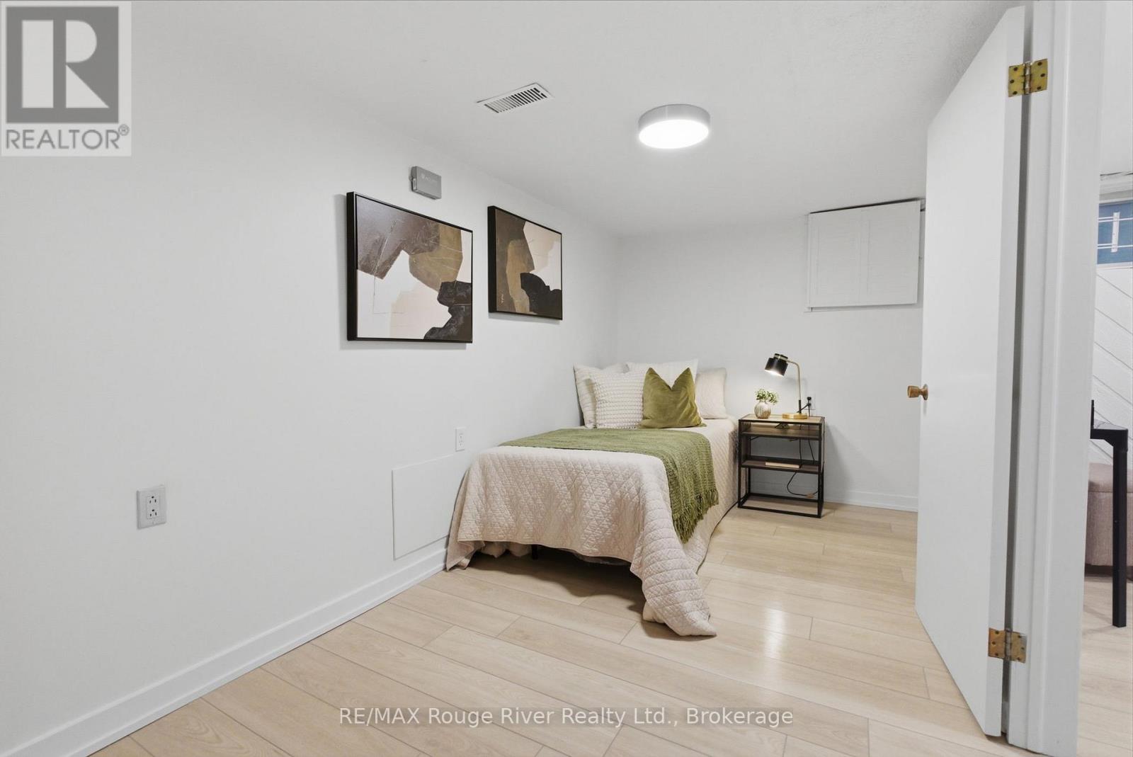 7 HEYWORTH CRESCENT - Image 16