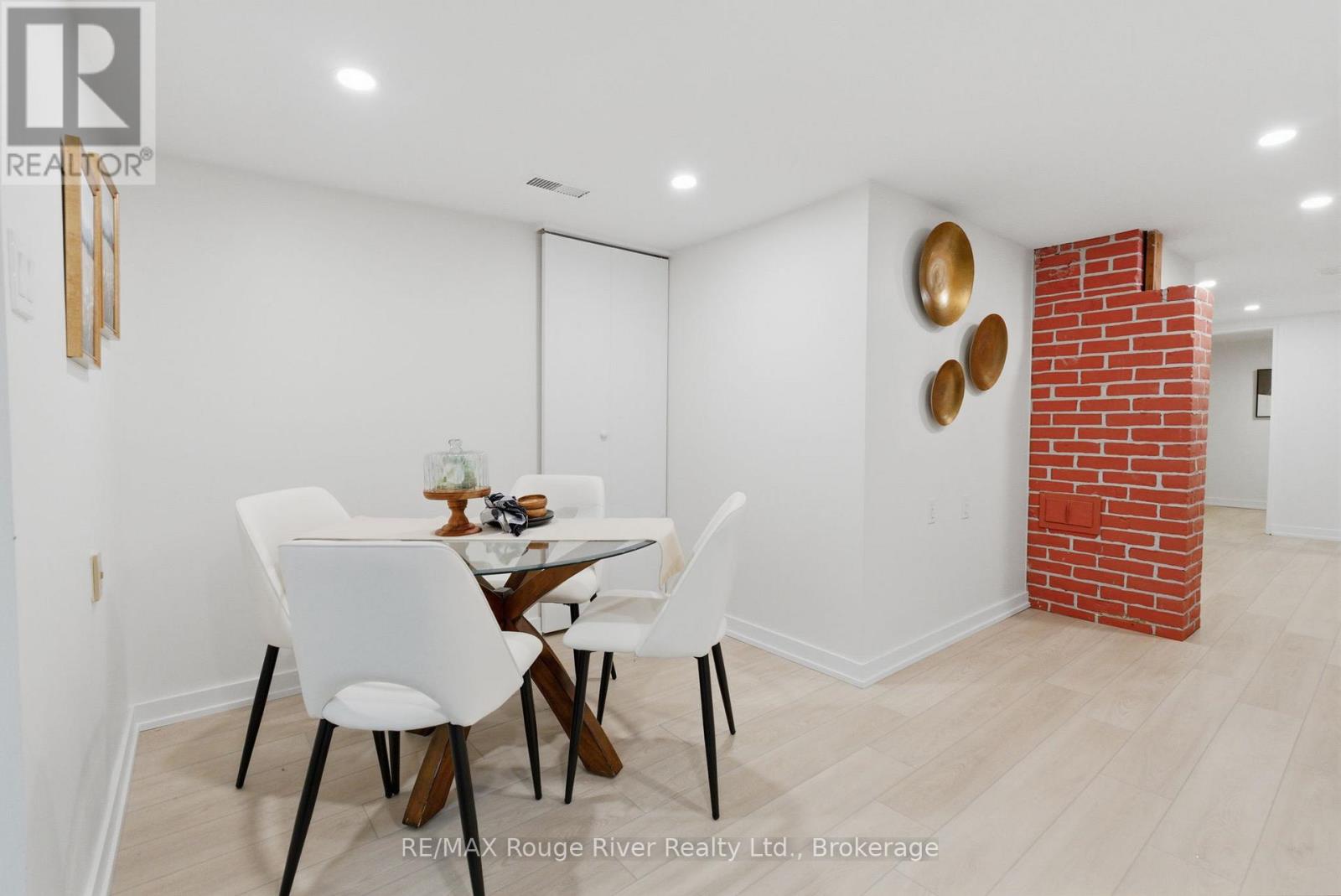 7 HEYWORTH CRESCENT - Image 22