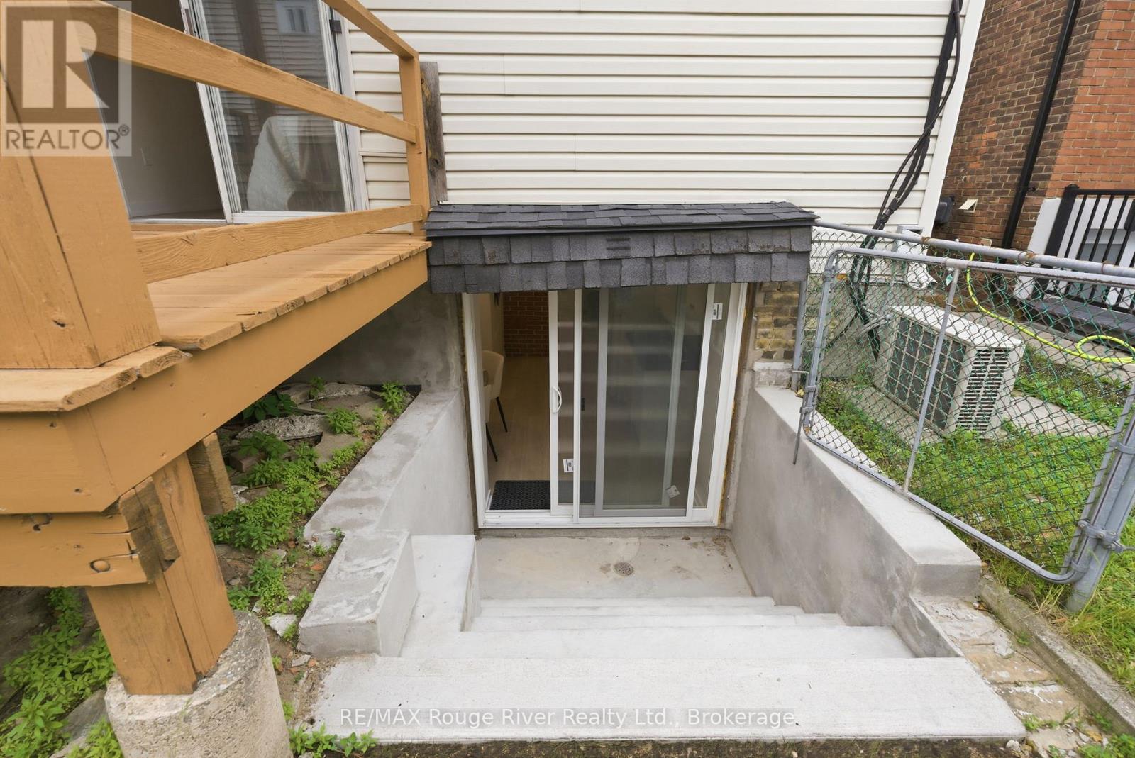 7 HEYWORTH CRESCENT - Image 35