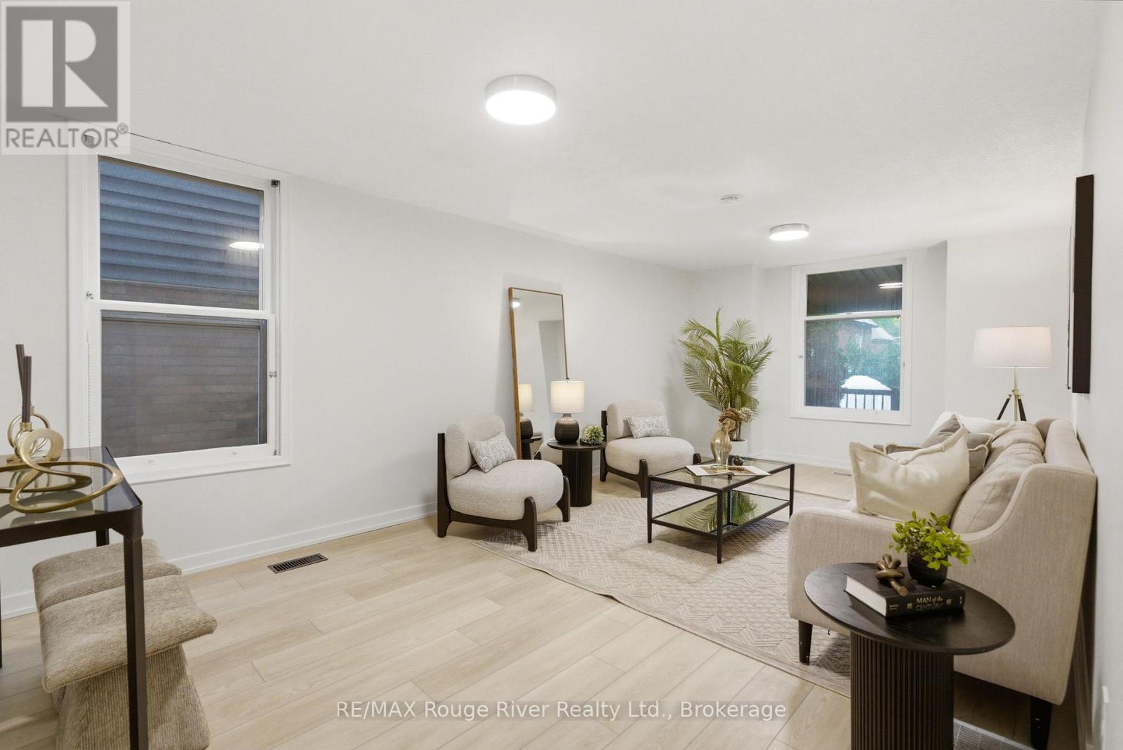 7 HEYWORTH CRESCENT - Image 8