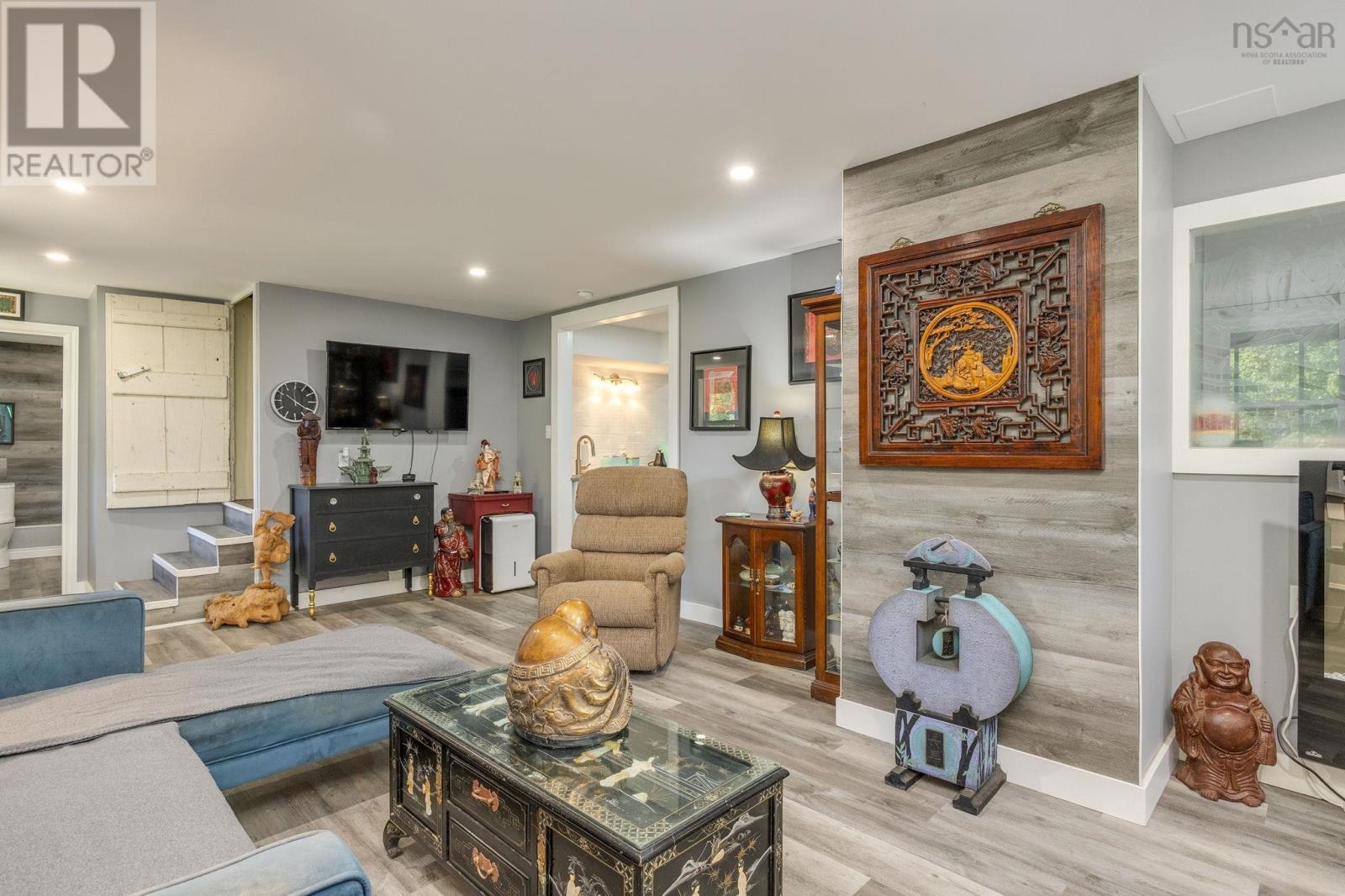 40 Pleasant Street - 32