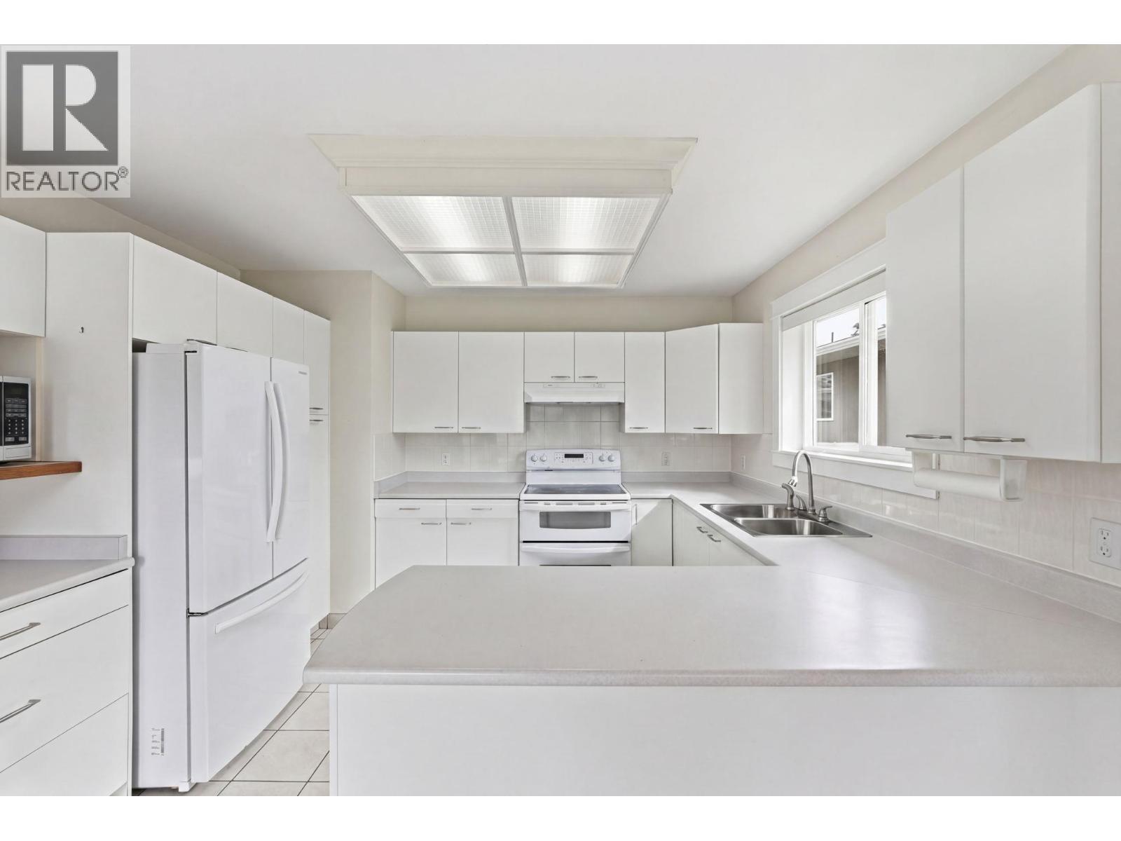 #106 4035 Gellatly Road - Image 19