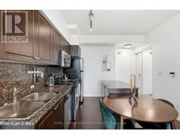 711 - 215 Fort York Boulevard, Toronto, ON M5V4A2 Photo 7