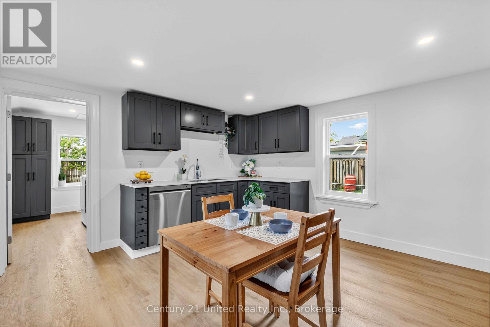 633 ROGERS STREET - 11