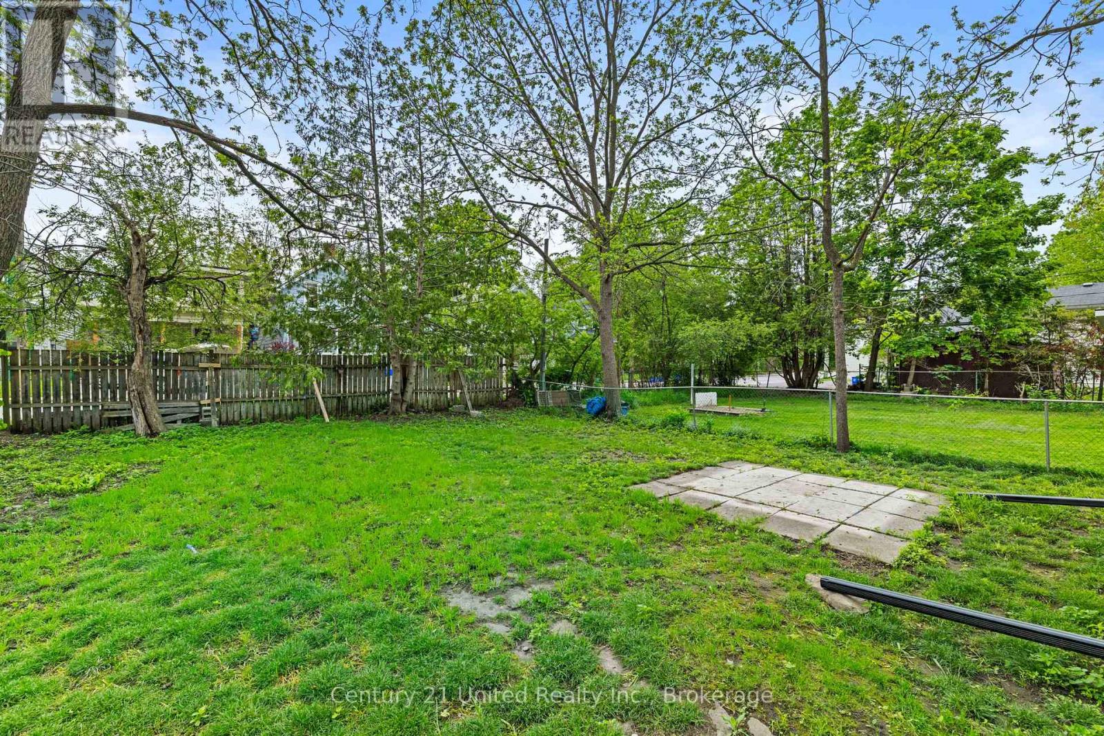 633 ROGERS STREET - 23