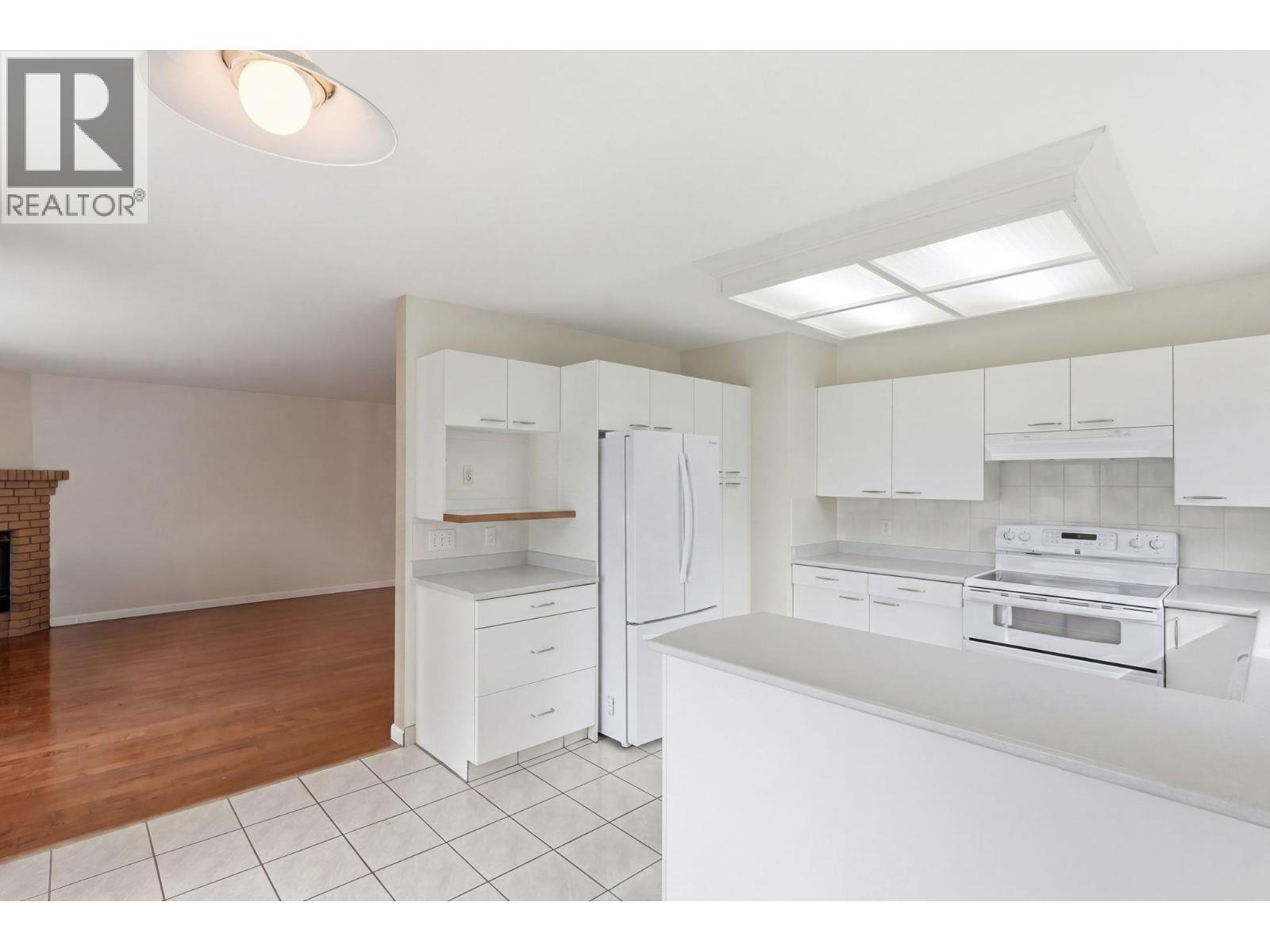 #106 4035 Gellatly Road - Image 22