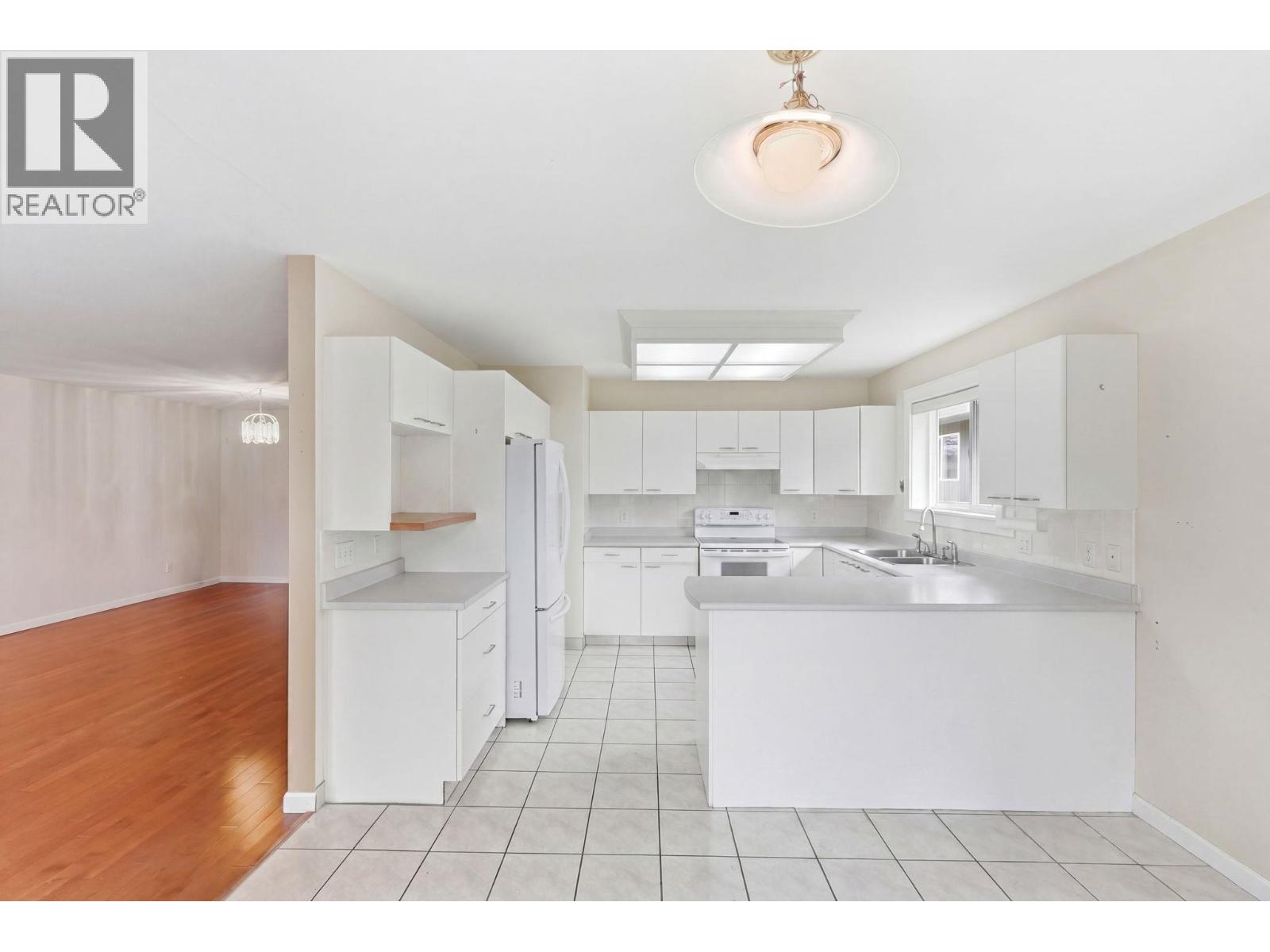 #106 4035 Gellatly Road - Image 20