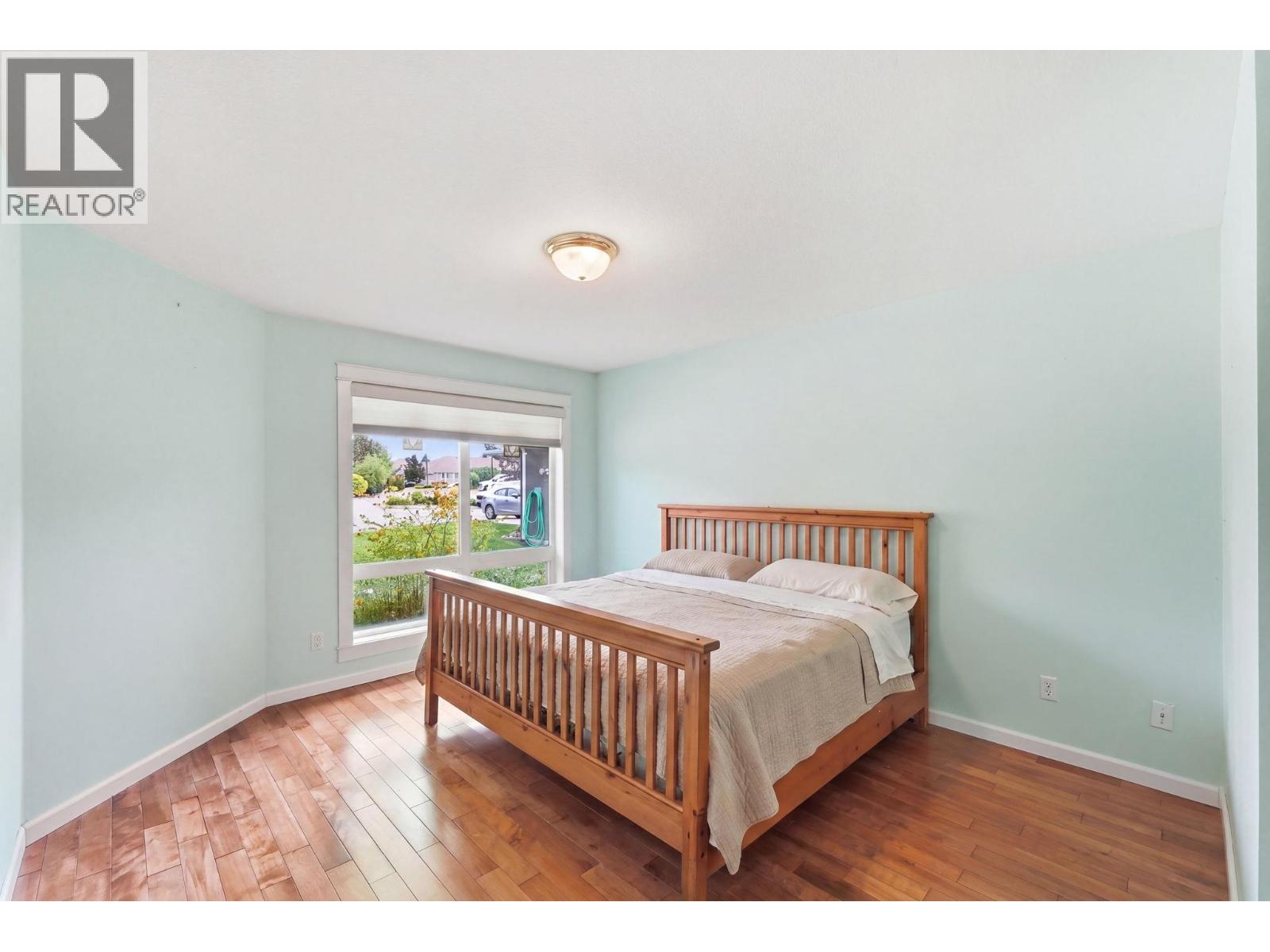 #106 4035 Gellatly Road - 23