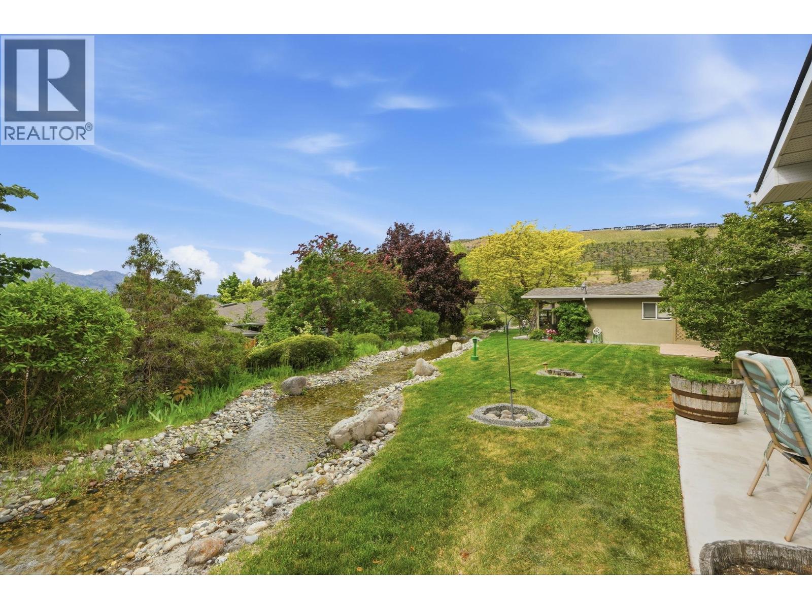#106 4035 Gellatly Road - 36