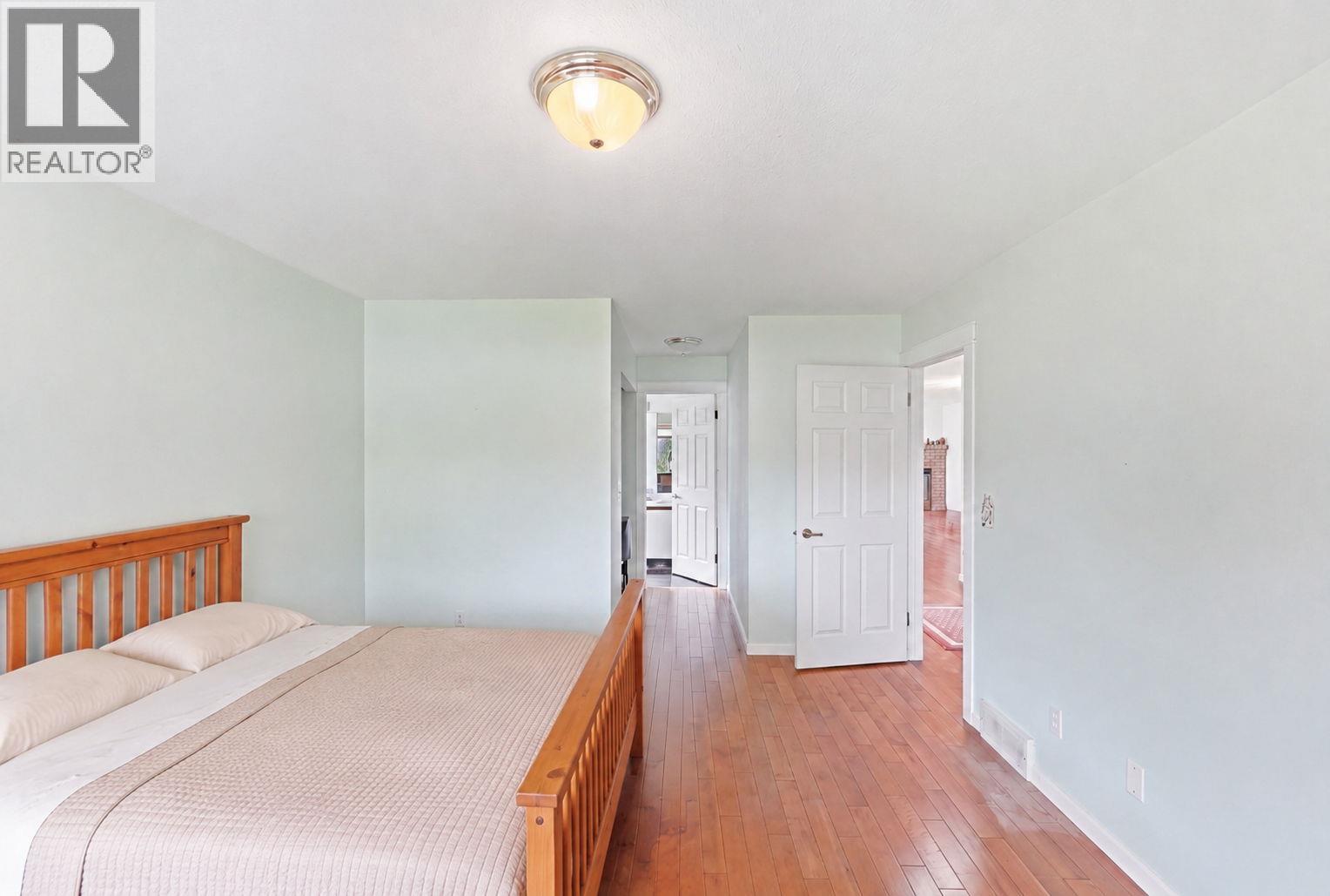 #106 4035 Gellatly Road - Image 24