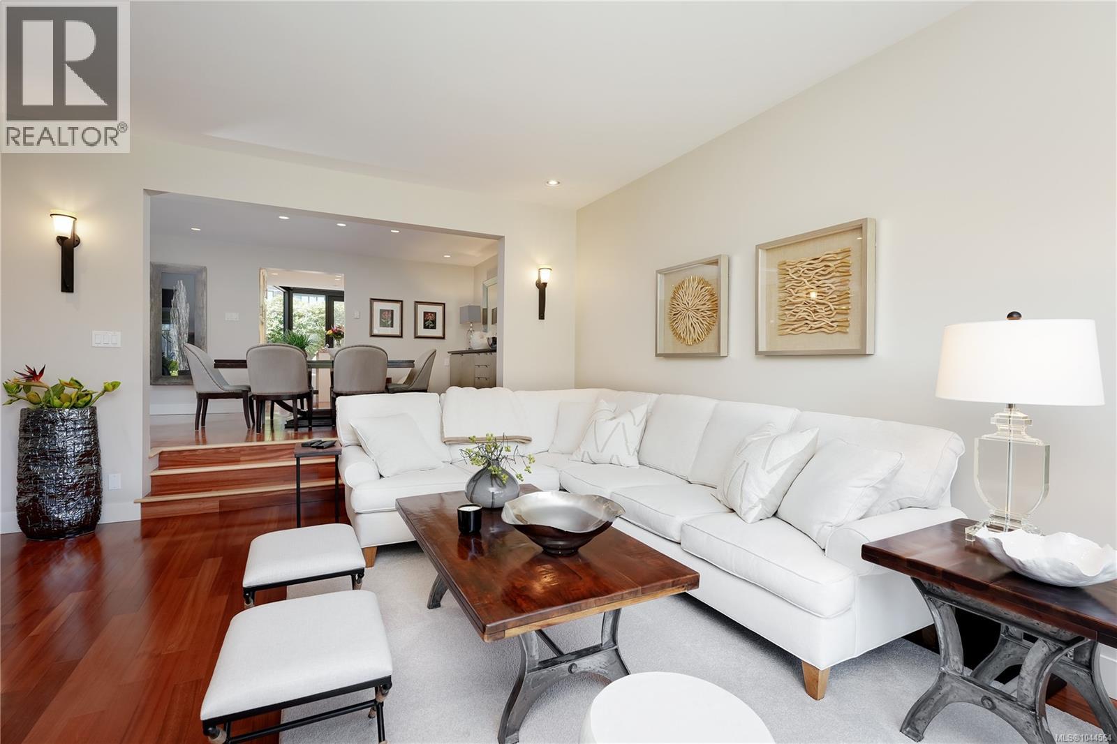 243 BELLEVILLE St - 16
