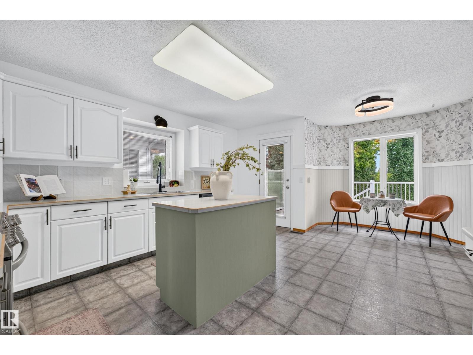 42 CHARLTON CR - Image 15