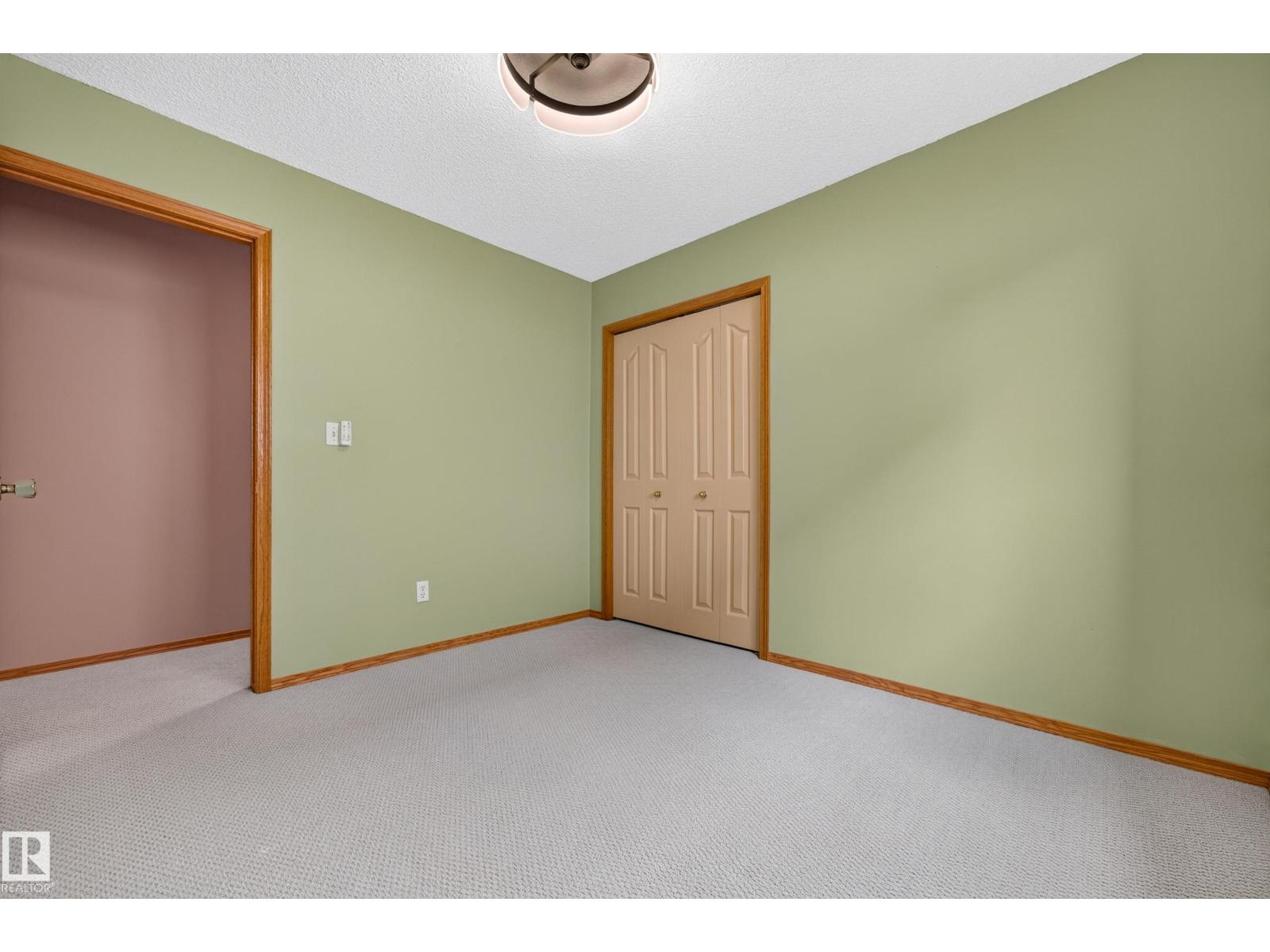 42 CHARLTON CR - Image 36