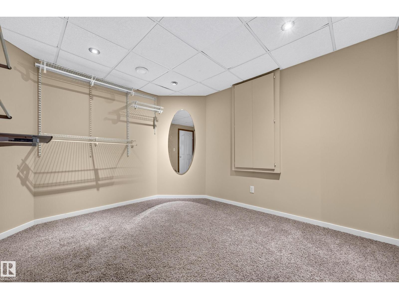 42 CHARLTON CR - Image 57