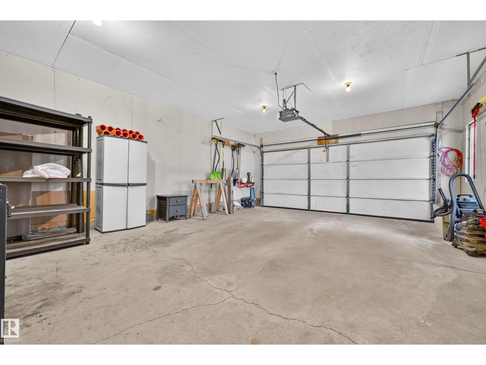 42 CHARLTON CR - Image 62