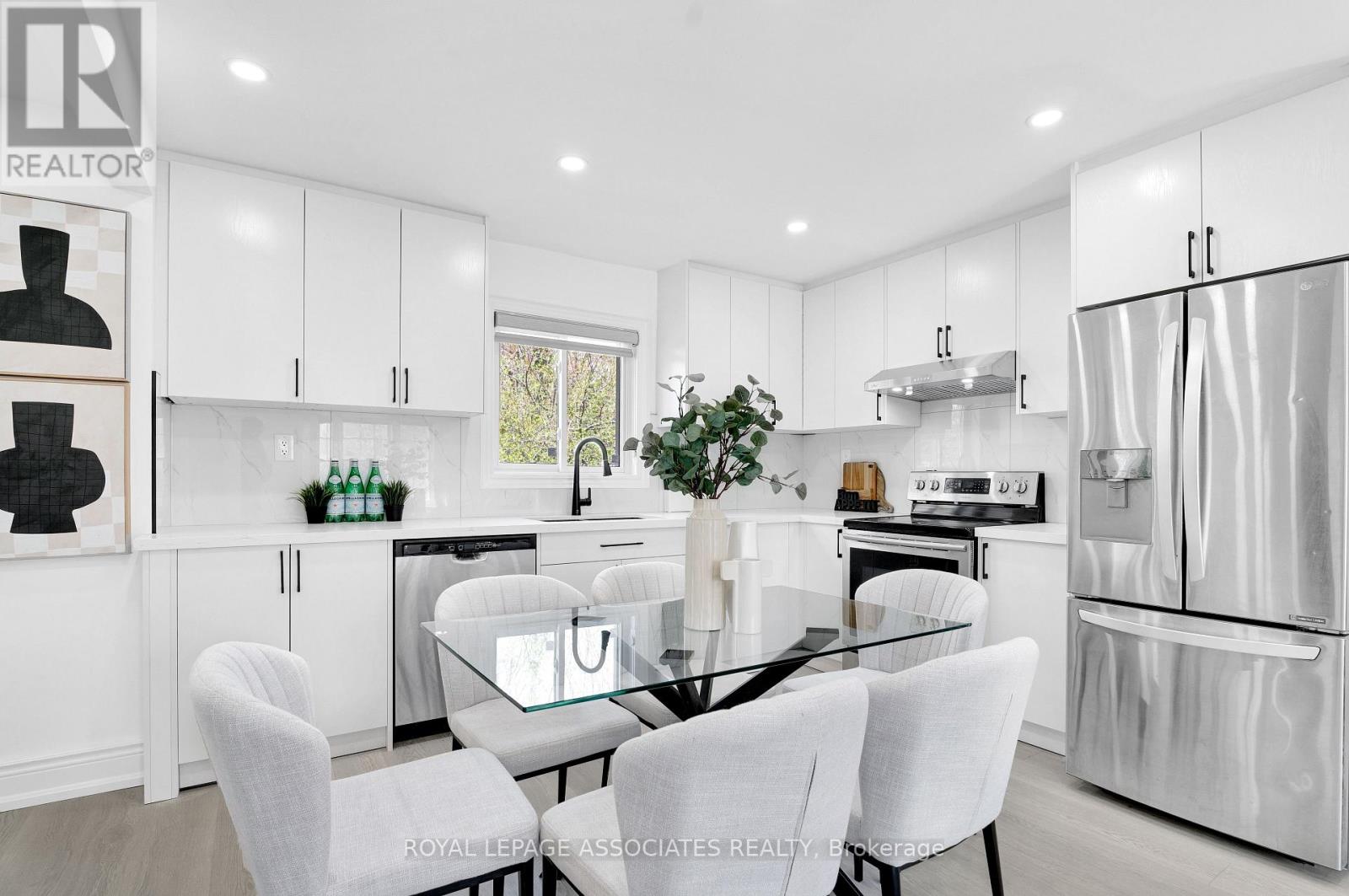 42 ROSSLAND ROAD W - 16