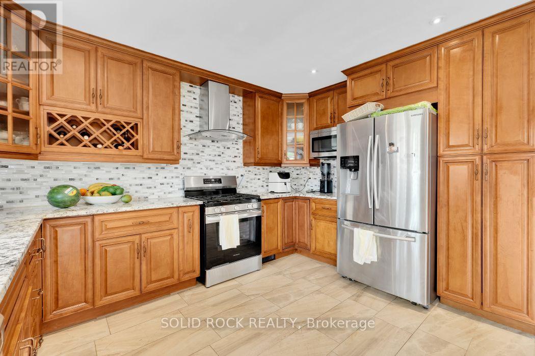 3 Bed, 4 Bath House for Rent in Ottawa – 2830 GOTHWOOD PLACE, Ottawa – MLS# X13617354 - Image 11