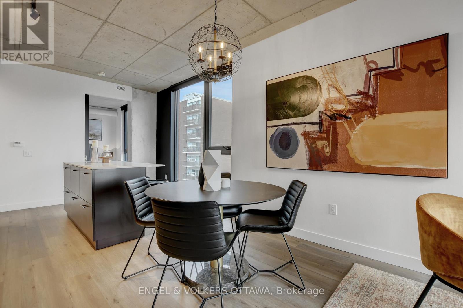 #405 10 JAMES STREET - 15