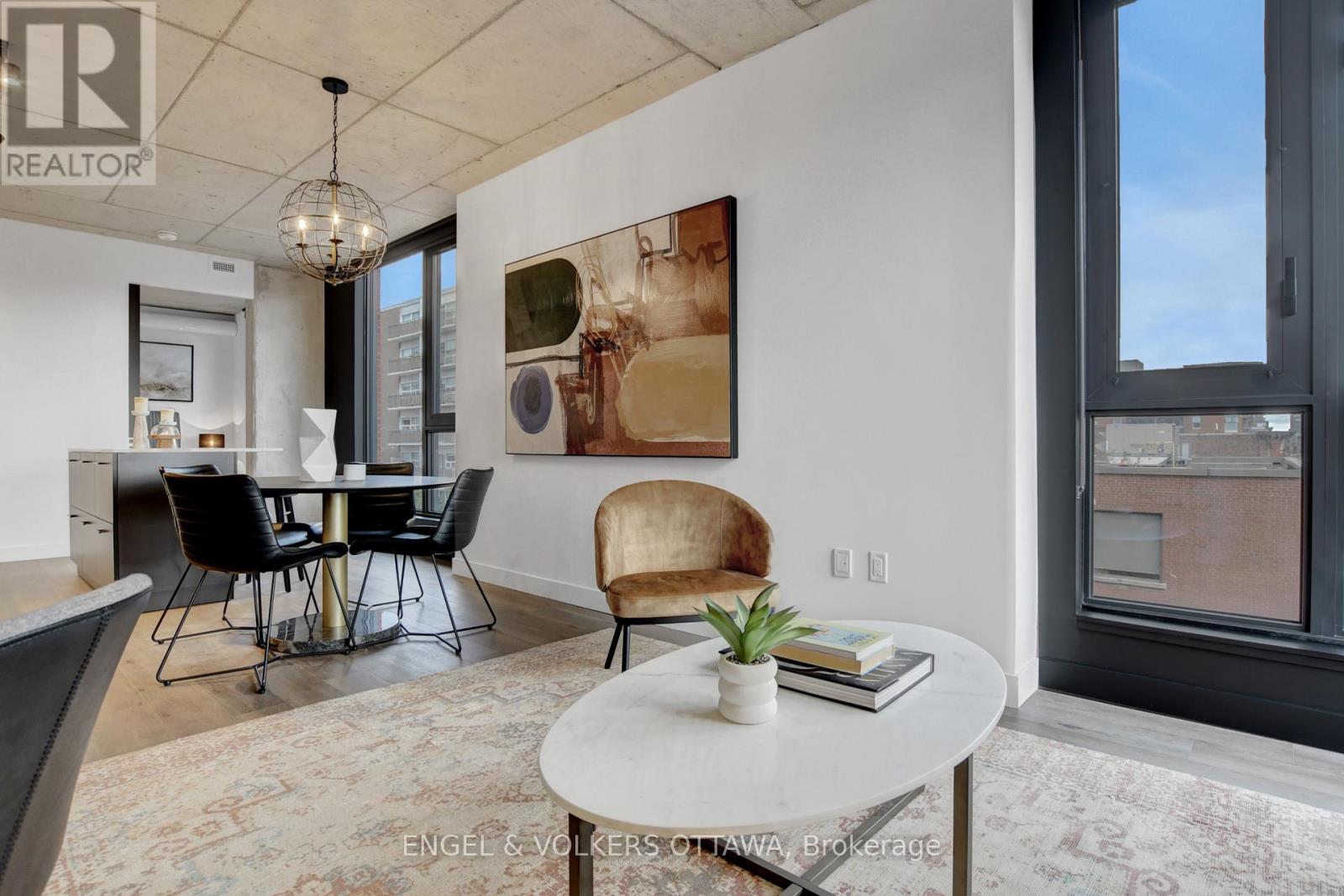 #405 10 JAMES STREET - 19