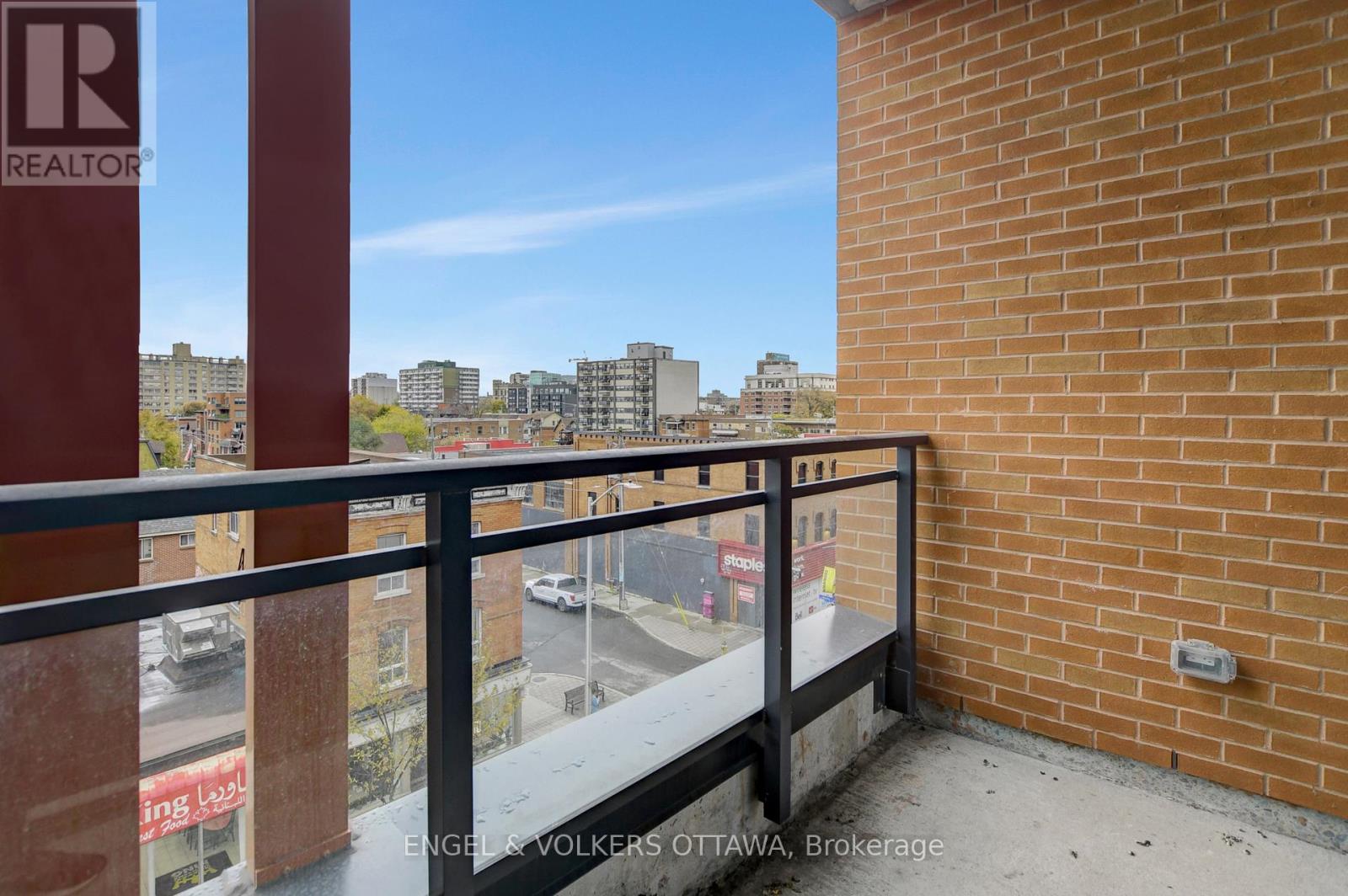 #405 10 JAMES STREET - 25