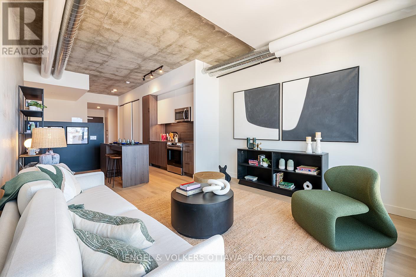 #709 10 JAMES STREET - 26