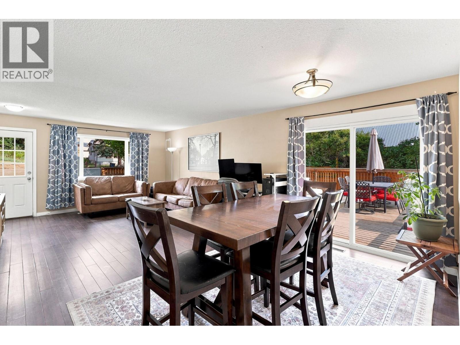 326 STILES Street - 6