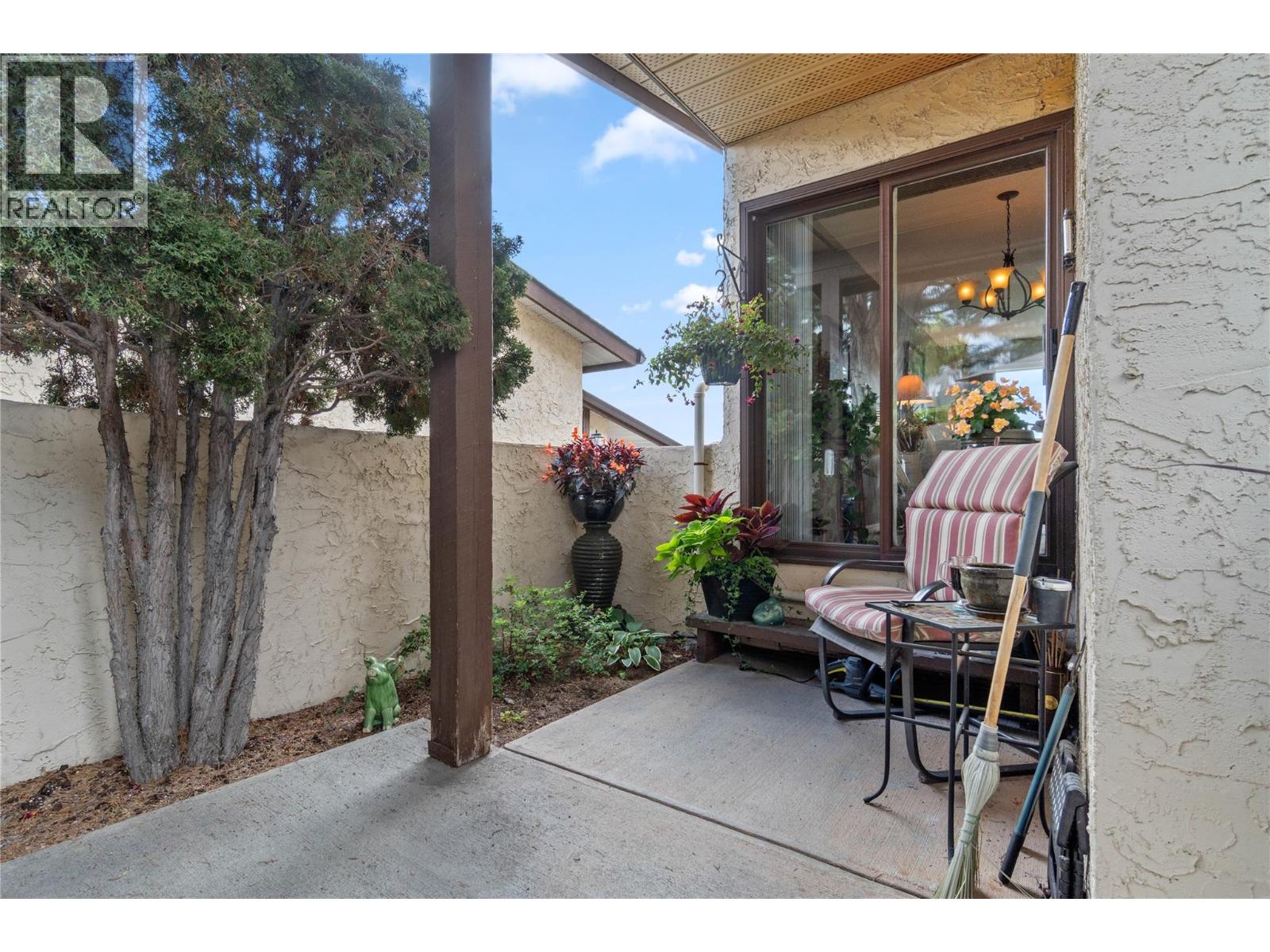 #30 290 PEMBERTON Terrace - 18