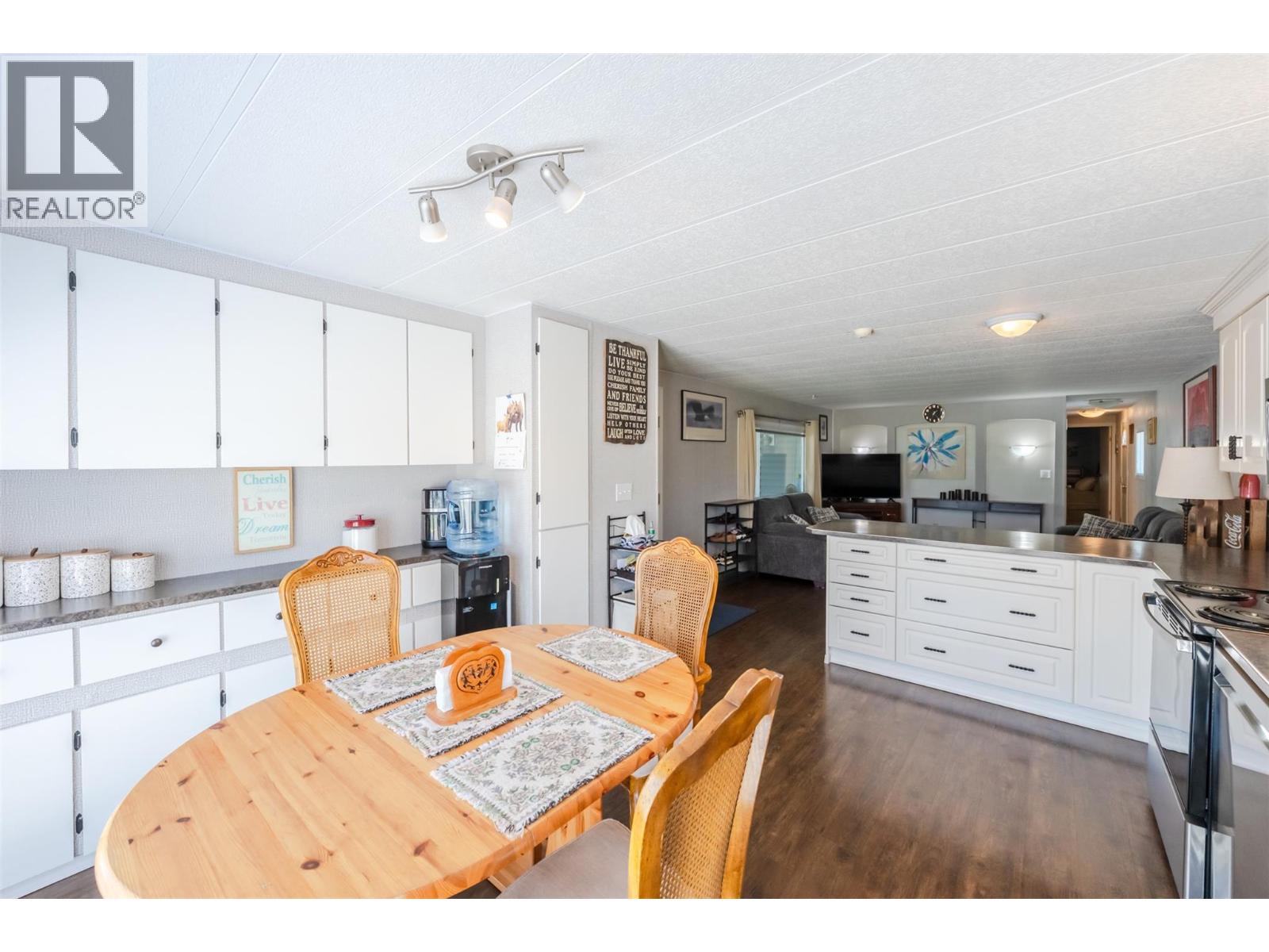 #61 999 Burnaby Avenue - 12