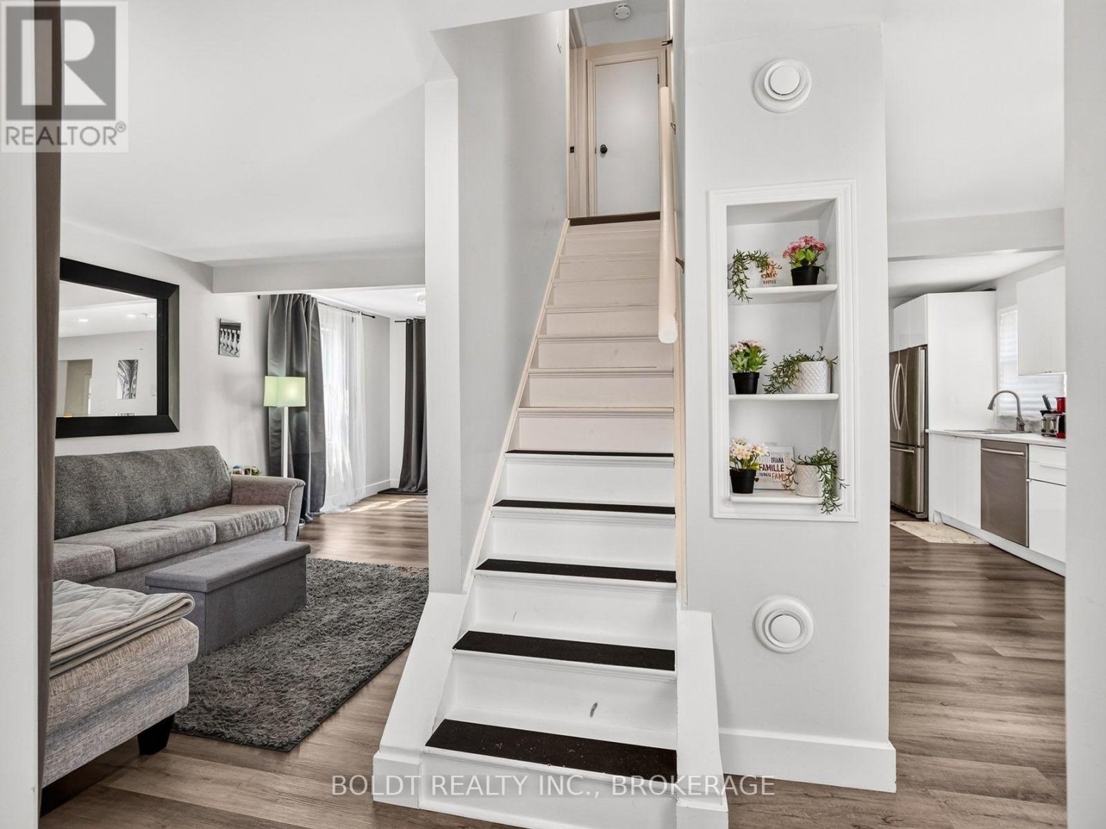 642 PENNER ROAD - 4