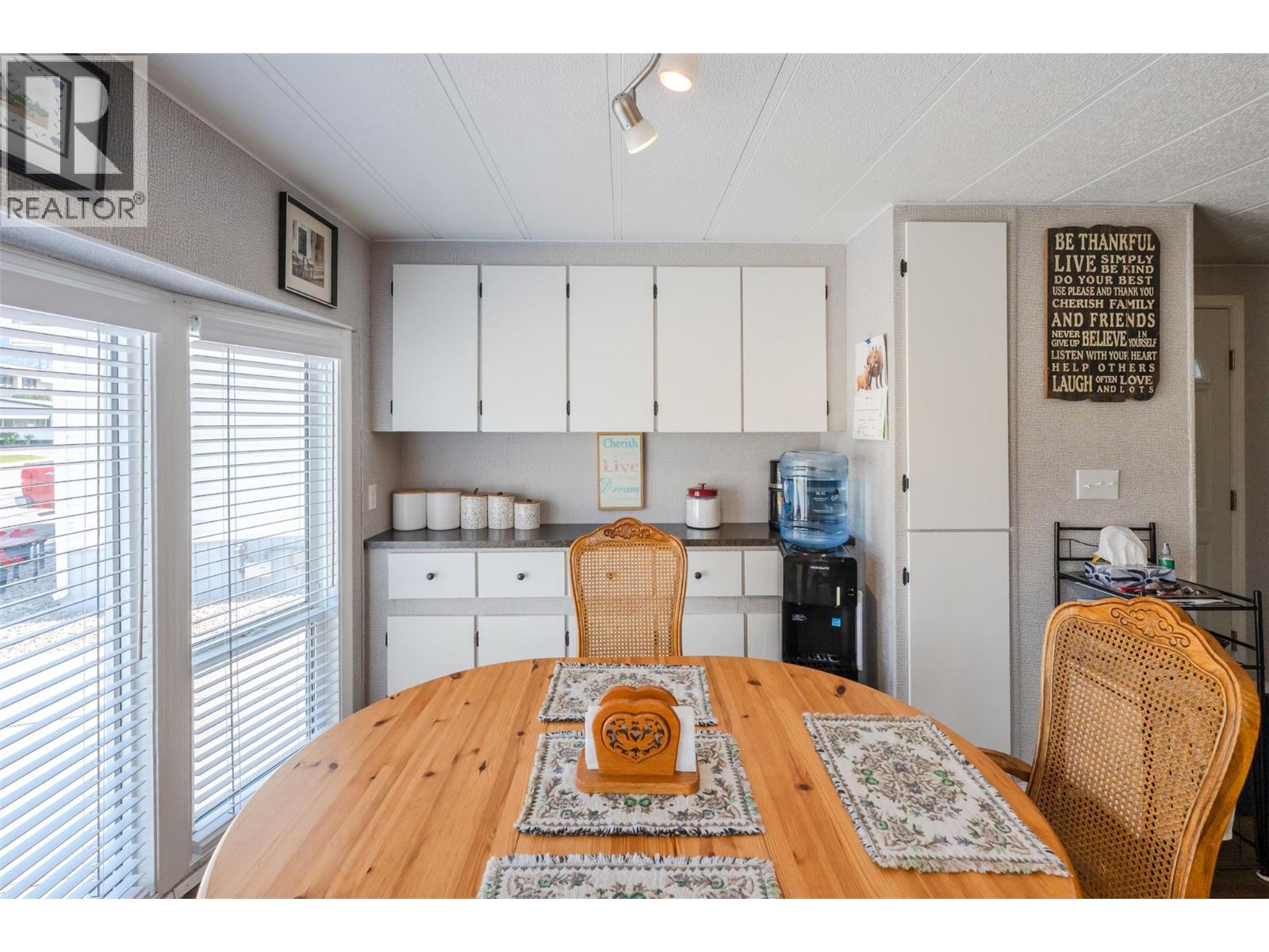 #61 999 Burnaby Avenue - 18
