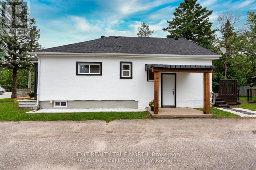 125 QUEEN STREET W - 16