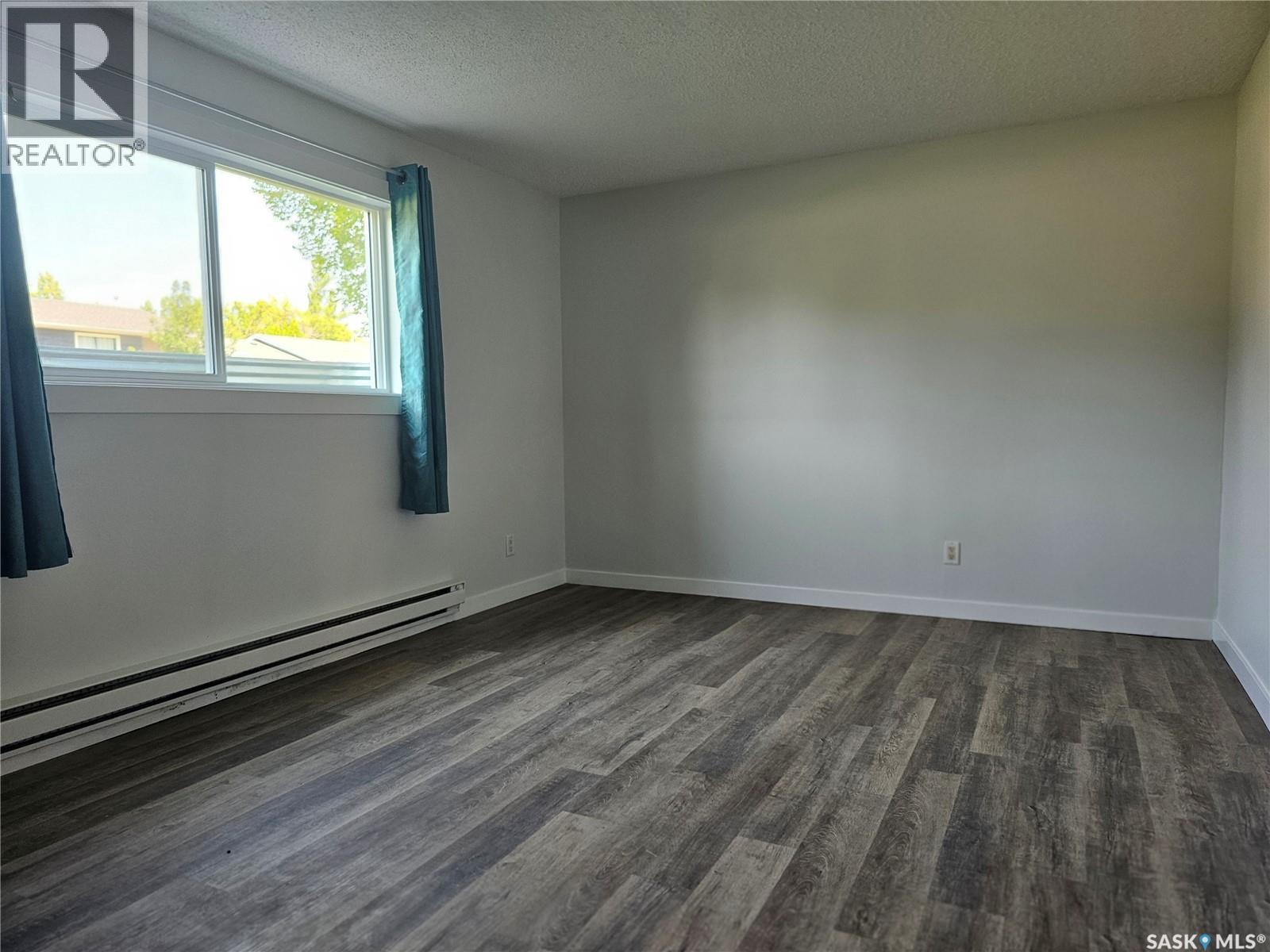 8992 Panton AVENUE - 8