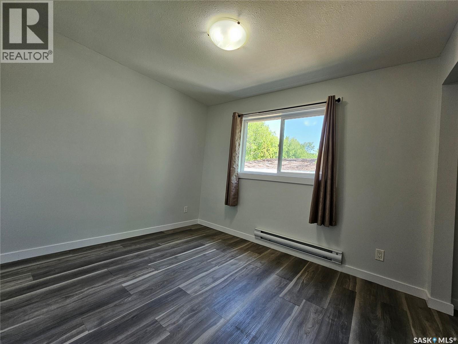 8992 Panton AVENUE - 9