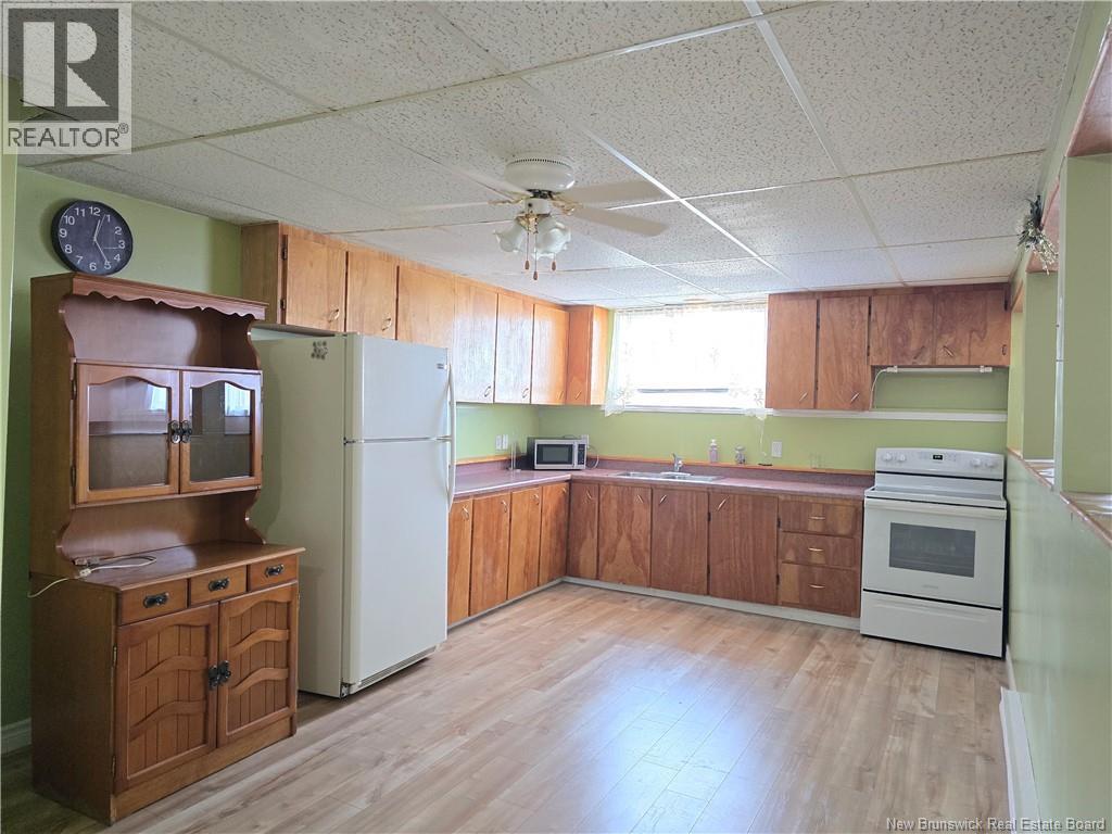 1063 Tower Hill - Image 27