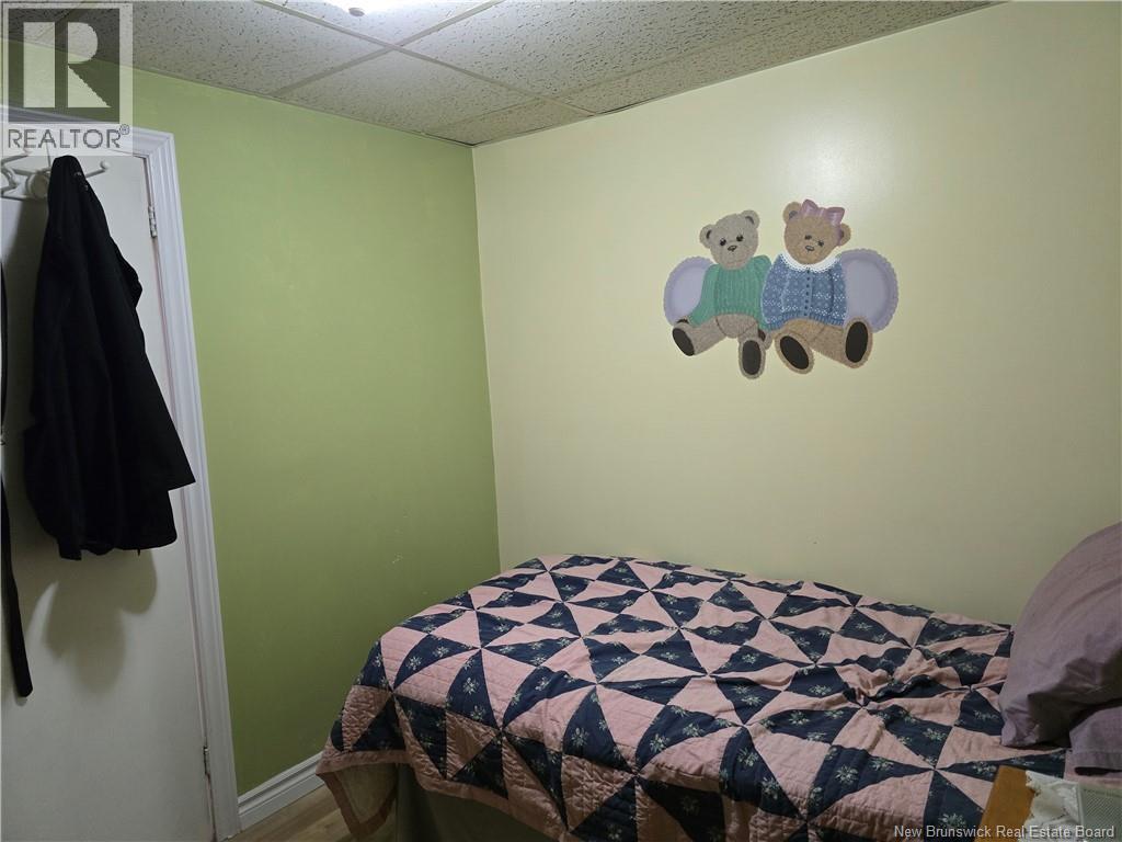 1063 Tower Hill - Image 35