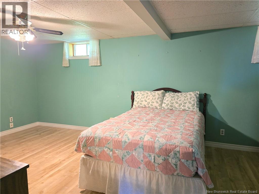 1063 Tower Hill - Image 36