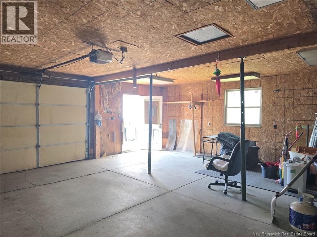 1063 Tower Hill - Image 7