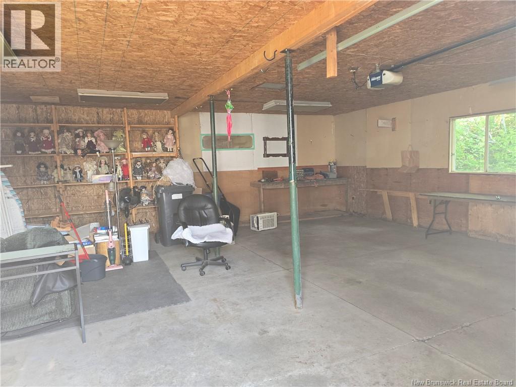 1063 Tower Hill - Image 8