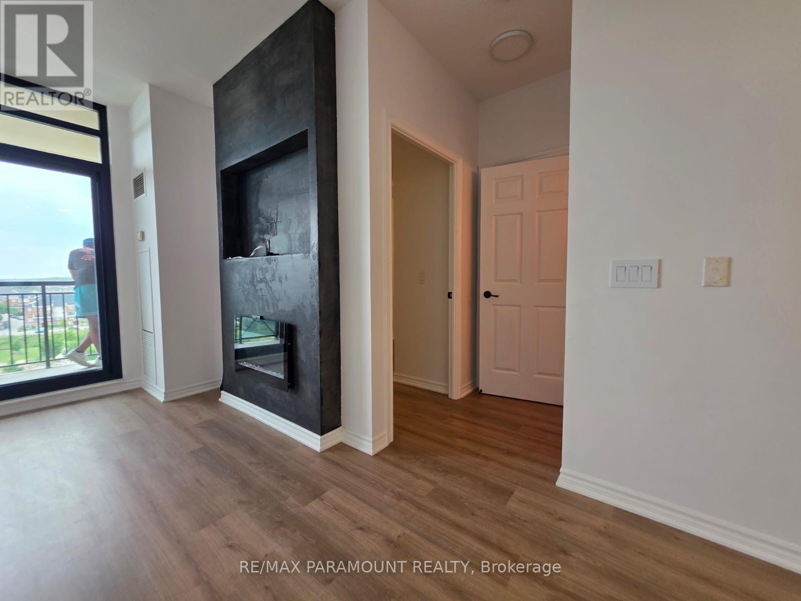 #1102 2325 CENTRAL PARK DRIVE - 26