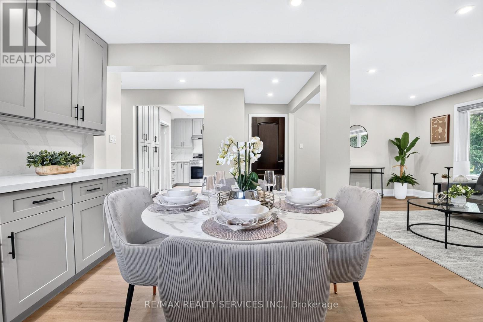 18 SPENCELY COURT - 12