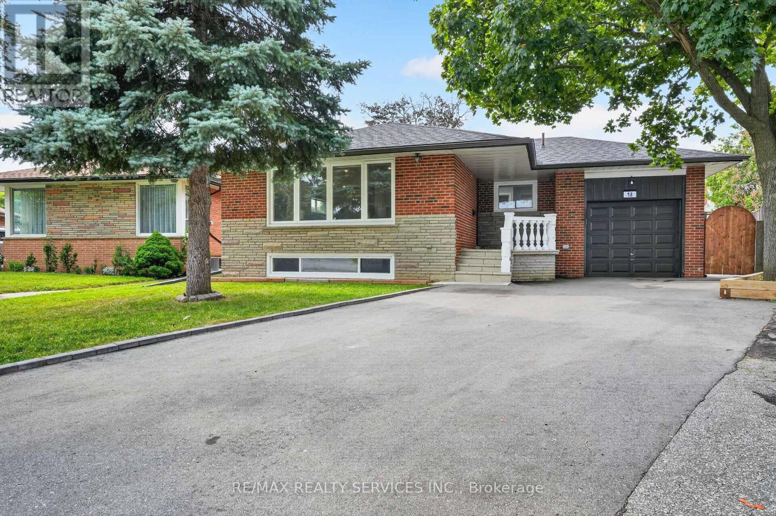 18 SPENCELY COURT - 50