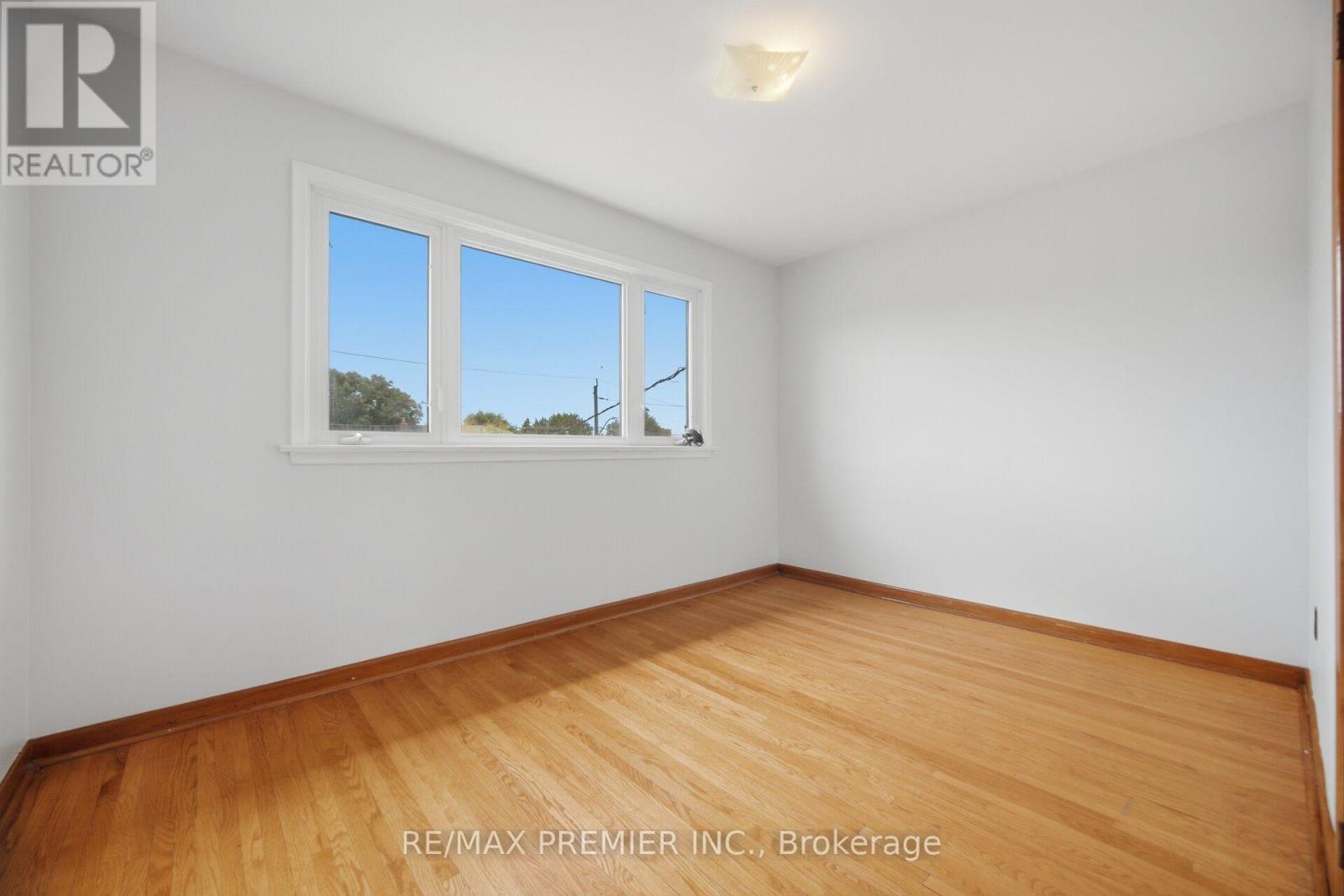 148 GILTSPUR DRIVE - 25