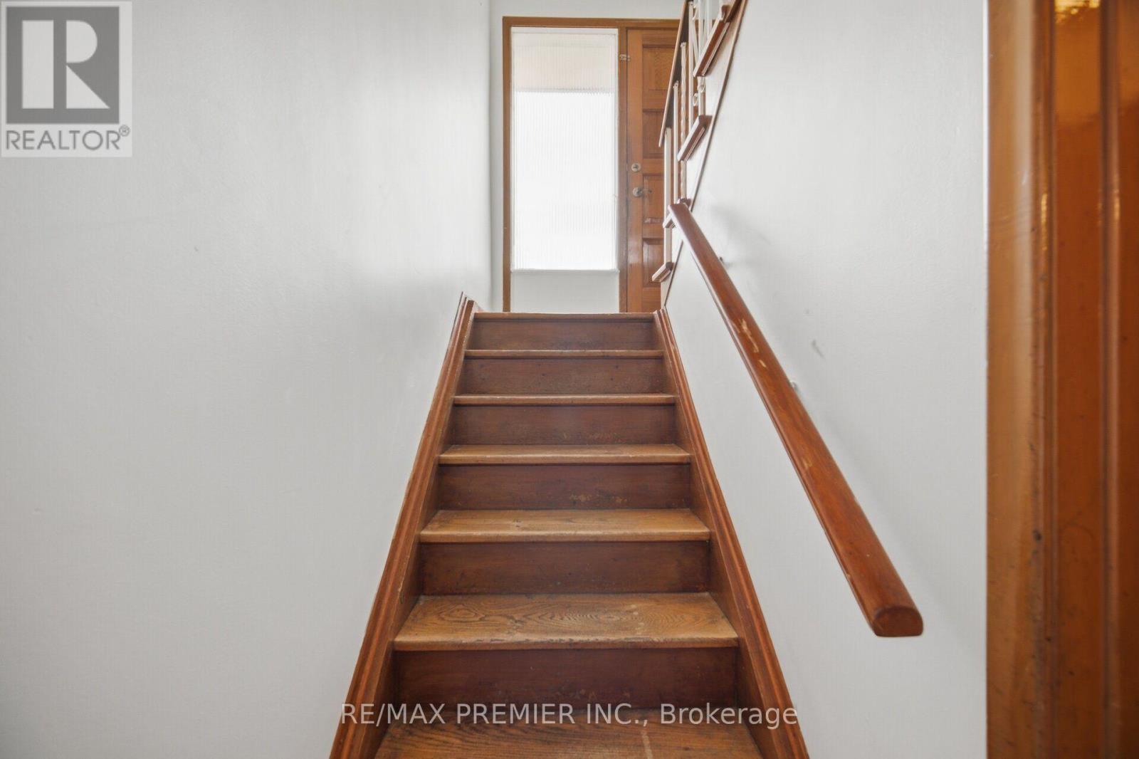 148 GILTSPUR DRIVE - 29