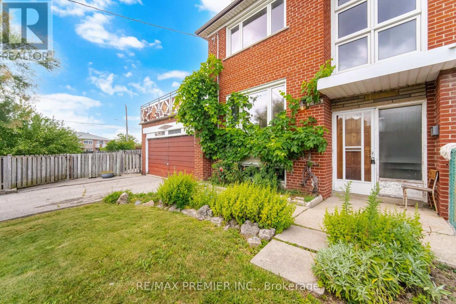 148 GILTSPUR DRIVE - 5