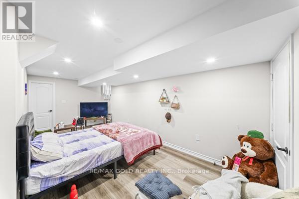 10 ROUGEBANK AVENUE - Image 41
