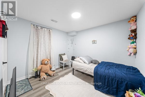 10 ROUGEBANK AVENUE - Image 42